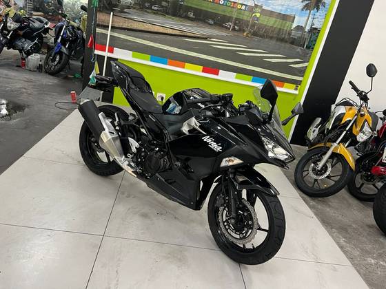 KAWASAKI NINJA 400 KRT EDITION KAWASAKI NINJA 400 KRT EDITION